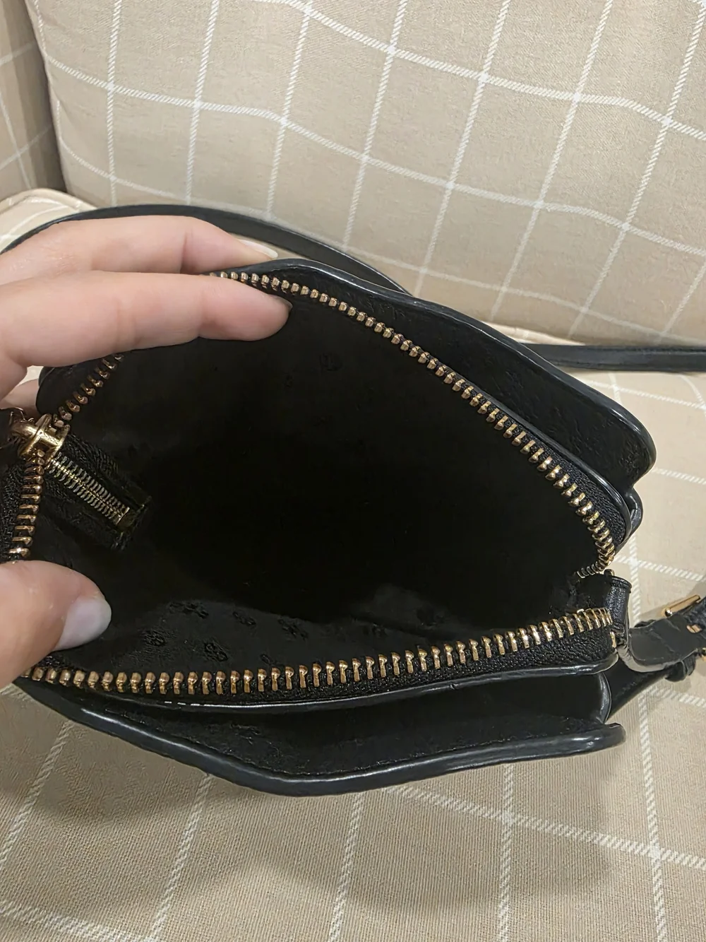 Tory Burch Black Pebbled Leather Crossbody Bag - Like NEW